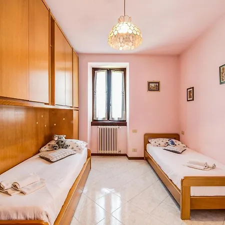 Casa Mocchetti Semesterbostad Lezzeno